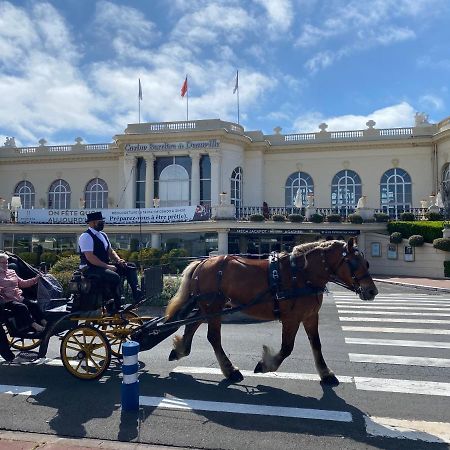 L'Ancre Marine Yourhosthelper Deauville Bagian luar foto