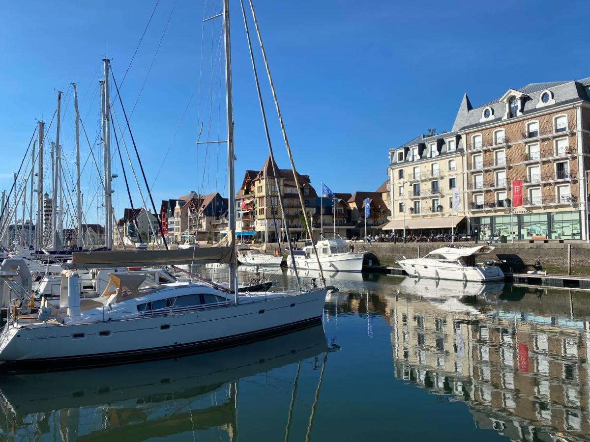 L'Ancre Marine Yourhosthelper Deauville Bagian luar foto